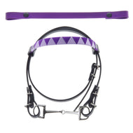Fekete Hobby Horse kantár zablával és lila háromszögmintás homlokszíjjal, valamint egy második, egyszínű lila homlokszíj patentokkal