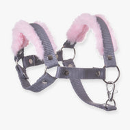 LarDen Hobby Horse kötőfék szürke, rózsaszín szőrmével: szürke nejlonheveder, puha világos rózsaszín szőrme, ezüstszínű karikák és karabiner