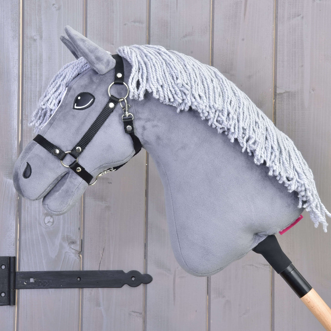 Hobby Horse Grace, fekete kötőfékkel