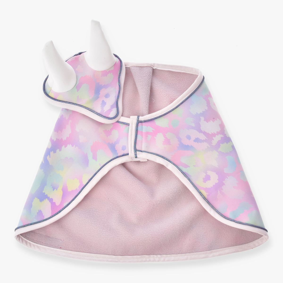 LarDen Hobby Horse Set Pastell Elegance, ear bonnet and blanket in pastel leopard print with soft pink fleece lining