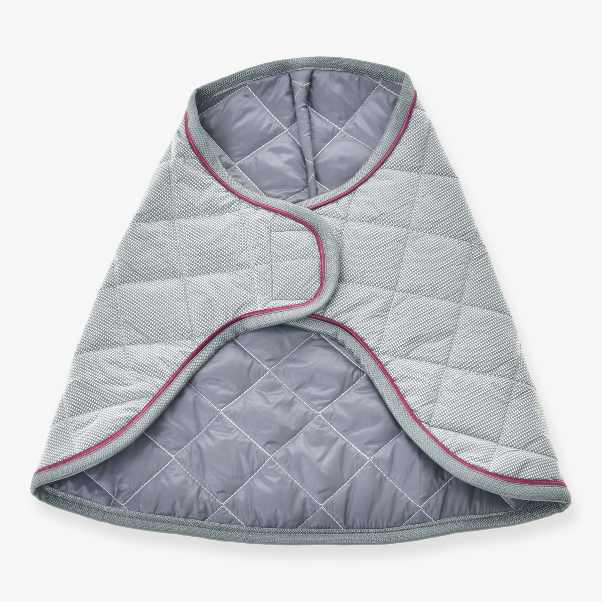 Hobby Horse Blanket Silver Eleganza by LarDen, silver grey quilted blanket with raspberry piping, shown open
