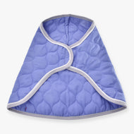 LarDen Hobby Horse Light Violett takaró: világoslila hullámos steppelés világosszürke szegéllyel, kiterítve