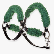 LarDen Hobby Horse fekete kötőfék teljes zöld szőrmeborítással (műbőr): göndör zöld szőrme és ezüstszínű karikák